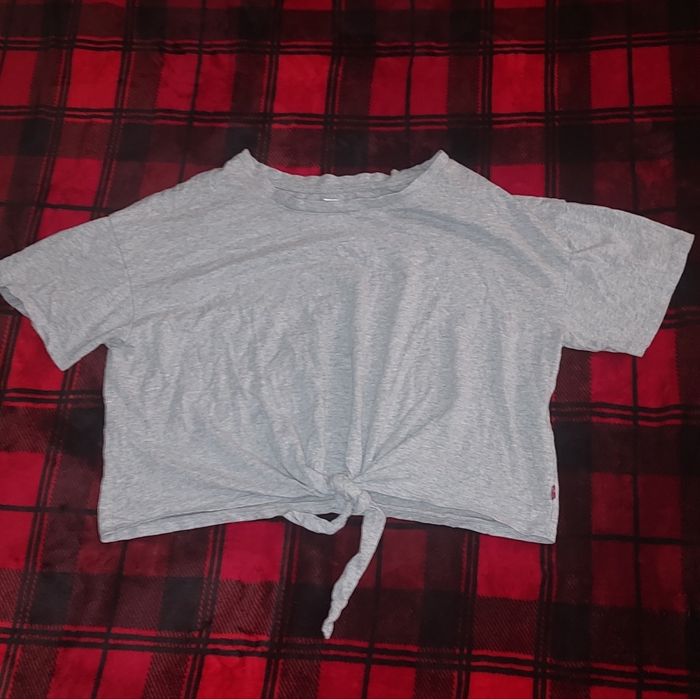 Levi's crop t-shirt
